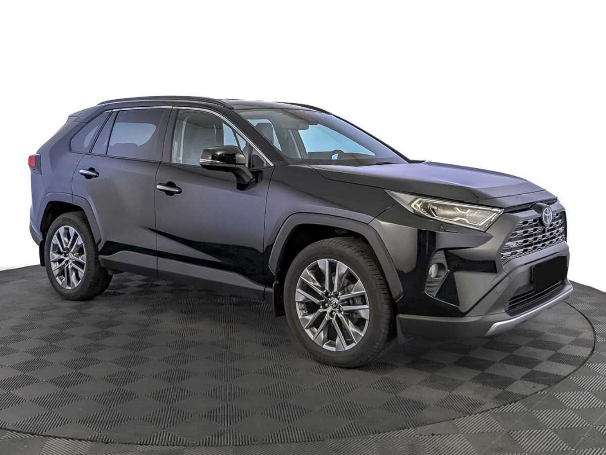 Toyota RAV4 с пробегом — 2022 год. Фото: #2