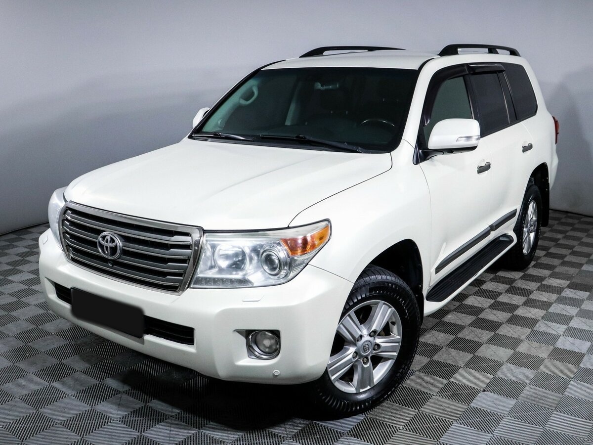 Toyota Land Cruiser с пробегом — 2014 год. Фото: #14