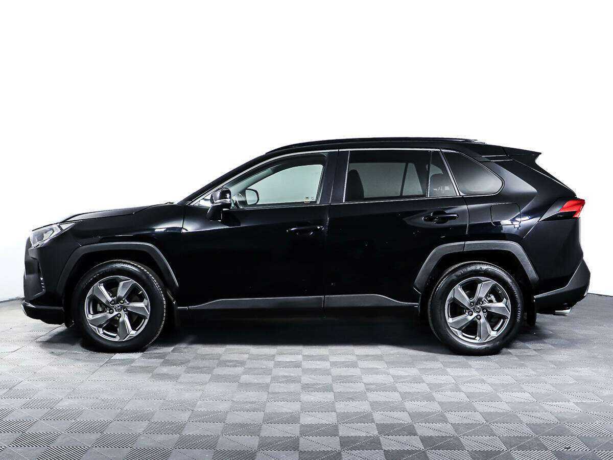 Toyota RAV4 с пробегом — 2021 год. Фото: #7