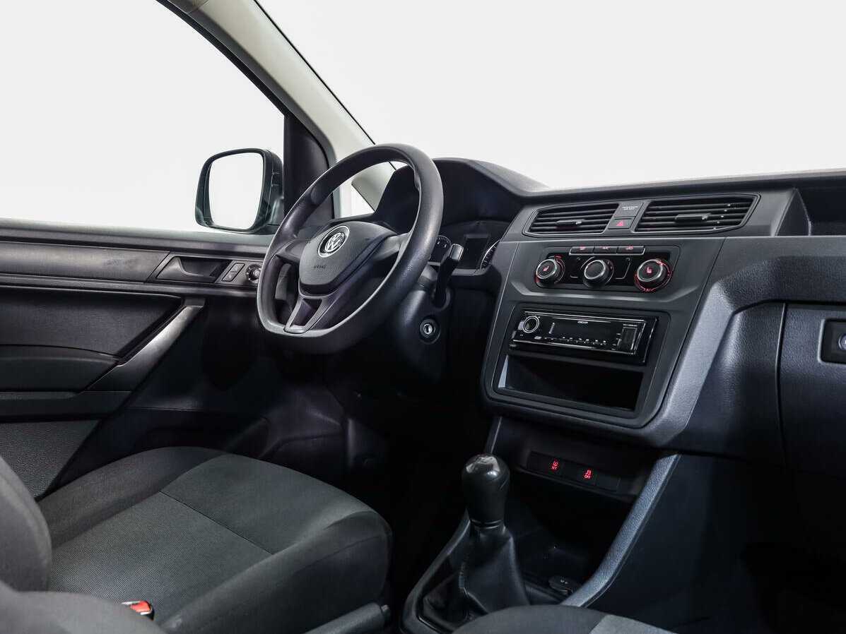 Volkswagen Caddy с пробегом — 2019 год. Фото: #7
