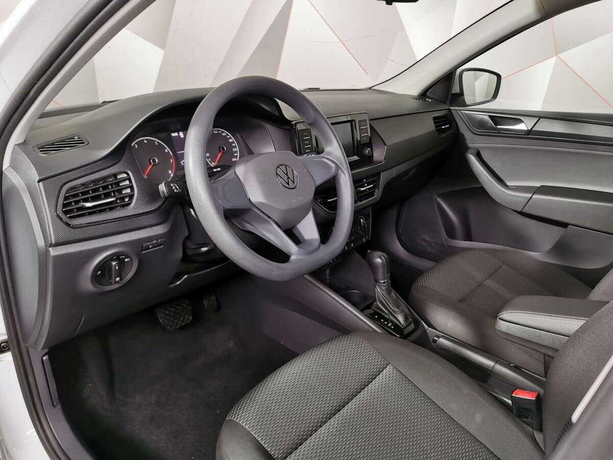 Volkswagen Polo с пробегом — 2020 год. Фото: #13