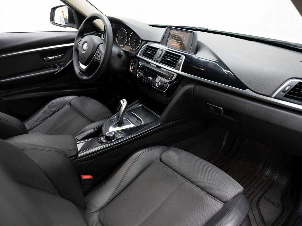 BMW 3 серии с пробегом — 2016 год. Фото: #10