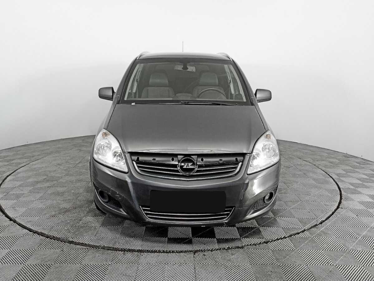 Opel Zafira с пробегом — 2011 год. Фото: #1