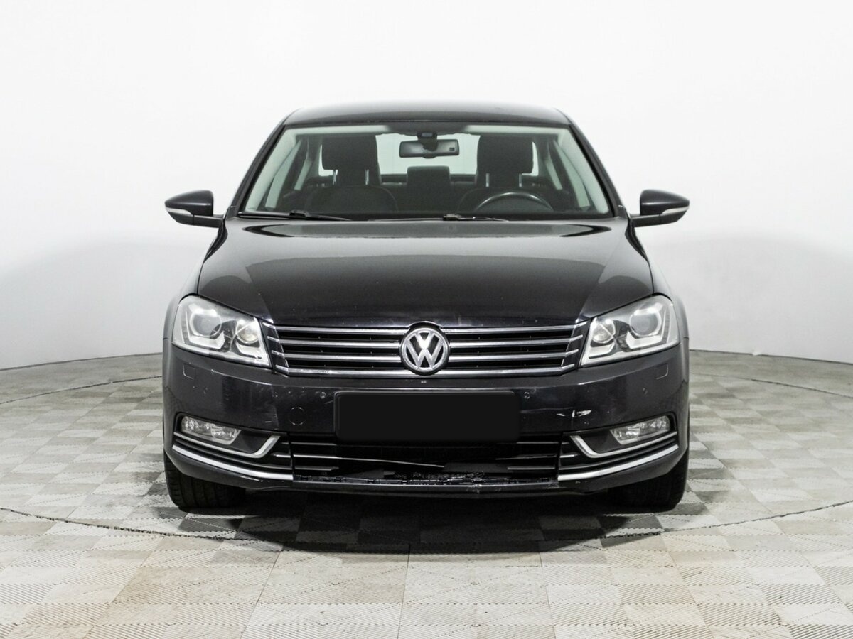 Volkswagen Passat с пробегом — 2011 год. Фото: #1