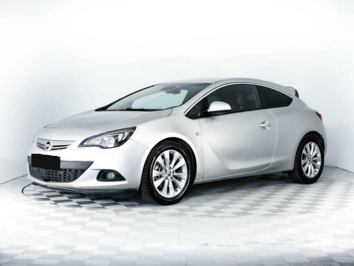 Opel Astra с пробегом — 2012 год. Фото: #0