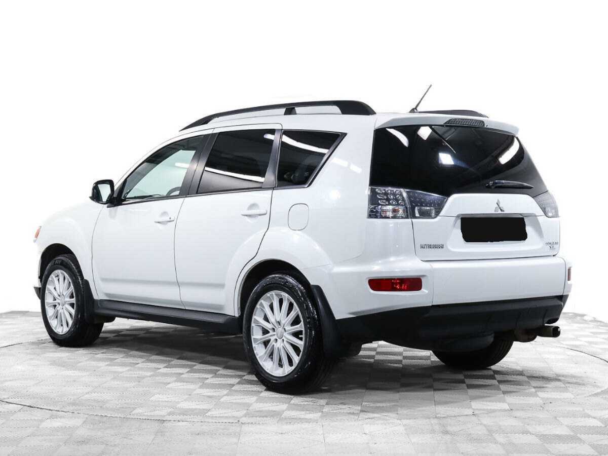 Mitsubishi Outlander с пробегом — 2010 год. Фото: #5