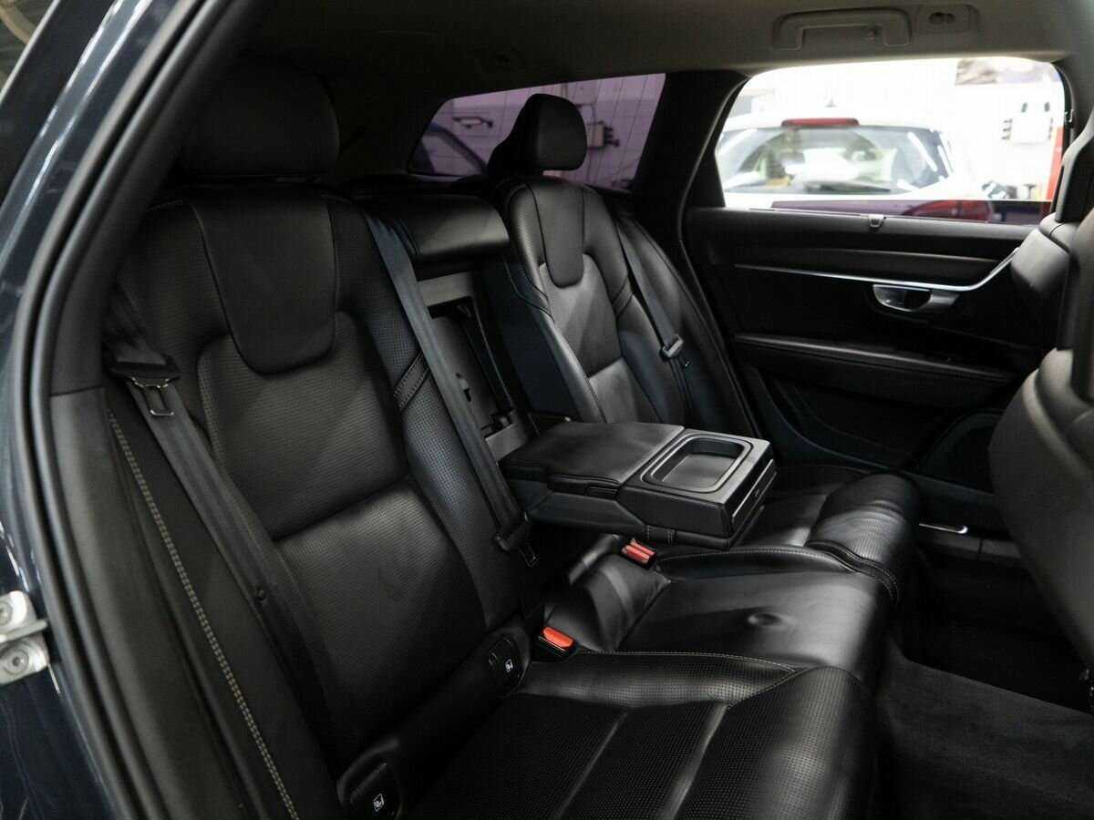 Volvo V90 Cross Country с пробегом — 2017 год. Фото: #7