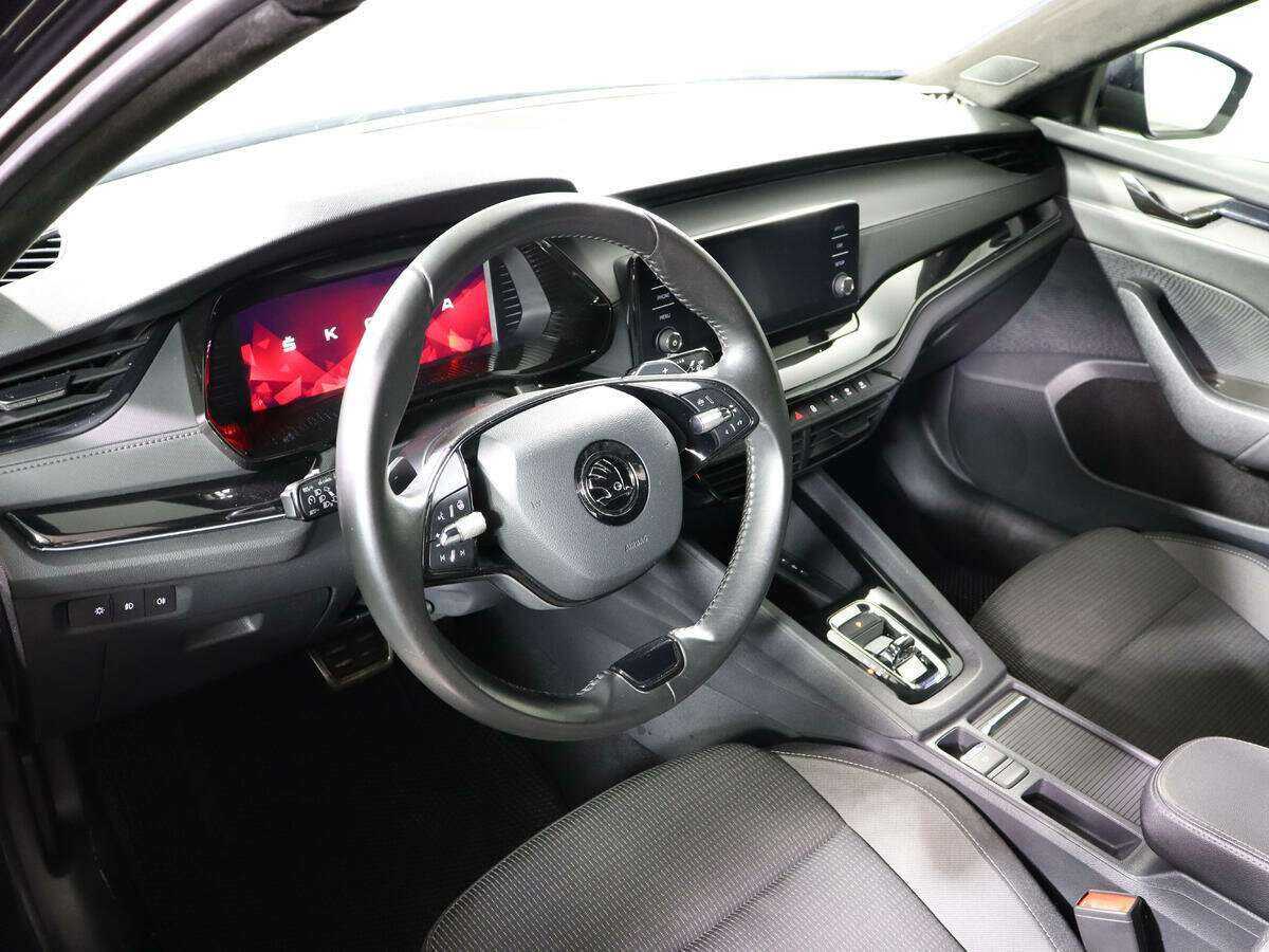 Skoda Octavia с пробегом — 2020 год. Фото: #13
