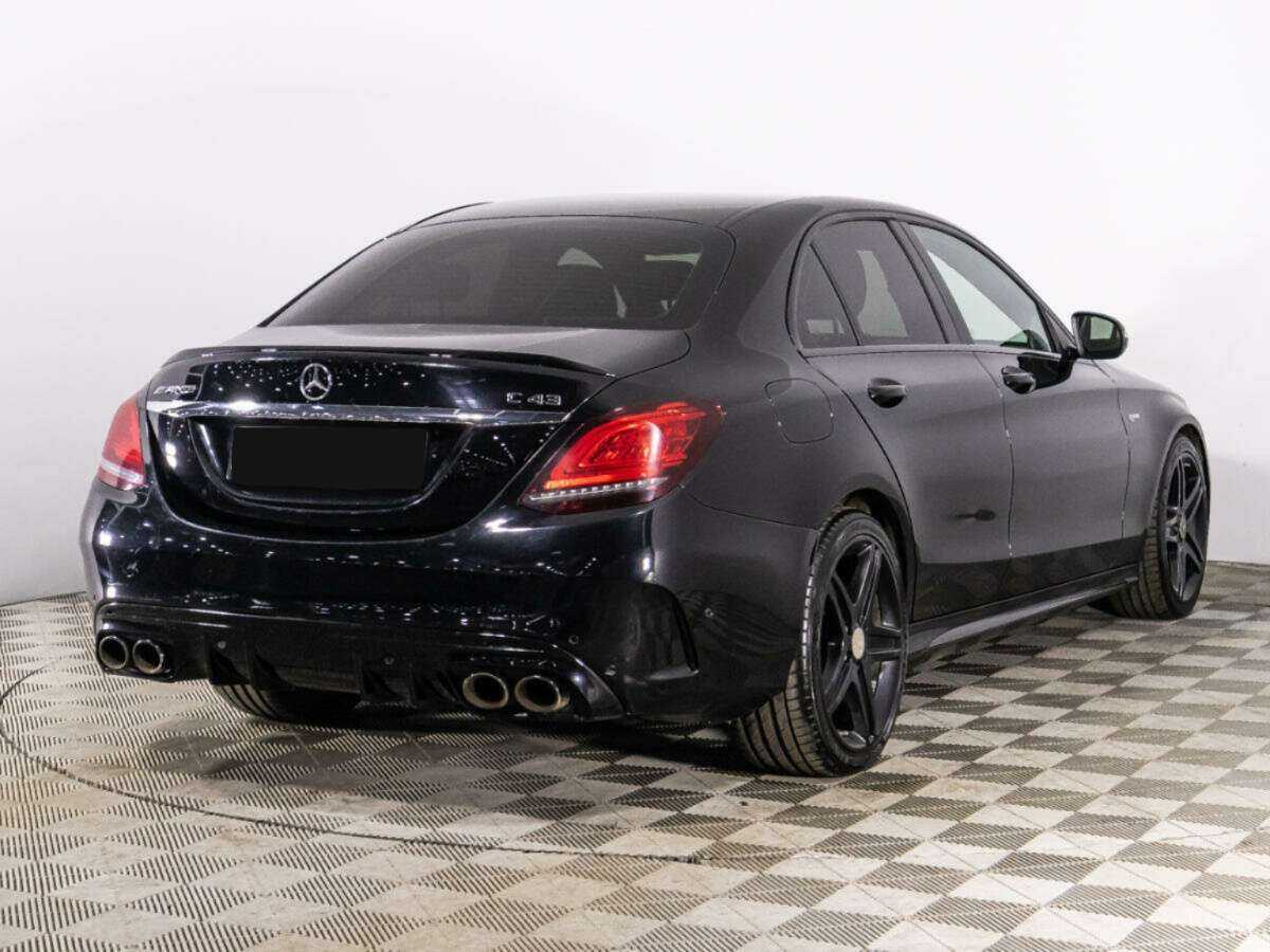 Mercedes-Benz C-Класс AMG с пробегом — 2019 год. Фото: #4