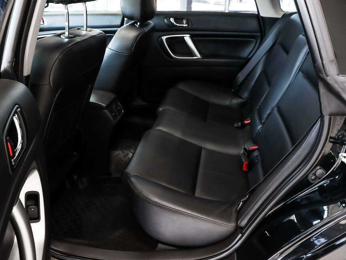 Subaru Outback с пробегом — 2008 год. Фото: #9