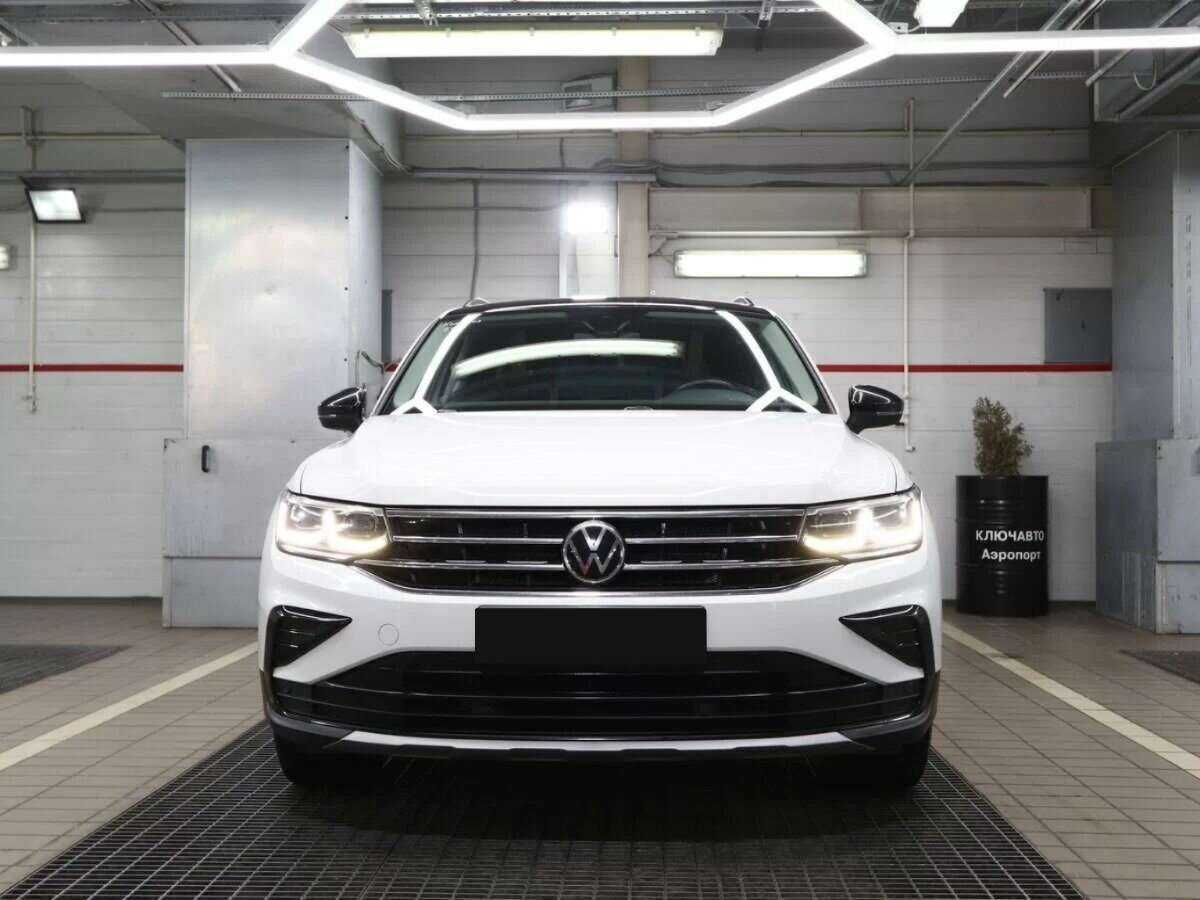 Volkswagen Tiguan с пробегом — 2021 год. Фото: #2