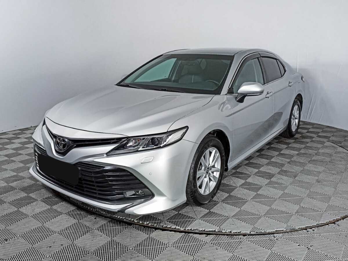 Toyota Camry с пробегом — 2019 год. Фото: #0