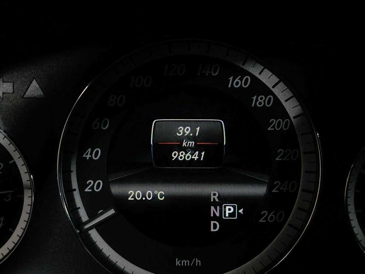 Mercedes-Benz E-Класс с пробегом — 2013 год. Фото: #15