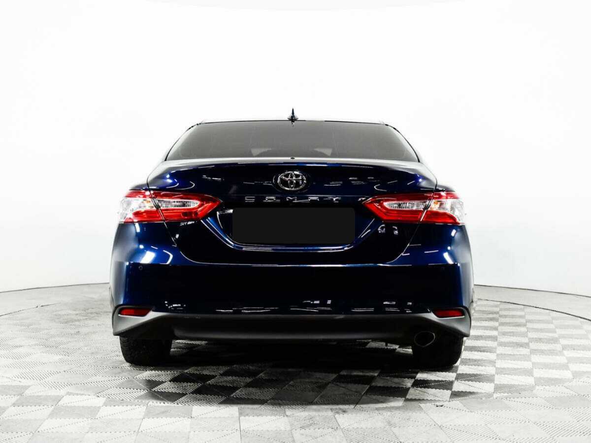 Toyota Camry с пробегом — 2019 год. Фото: #7