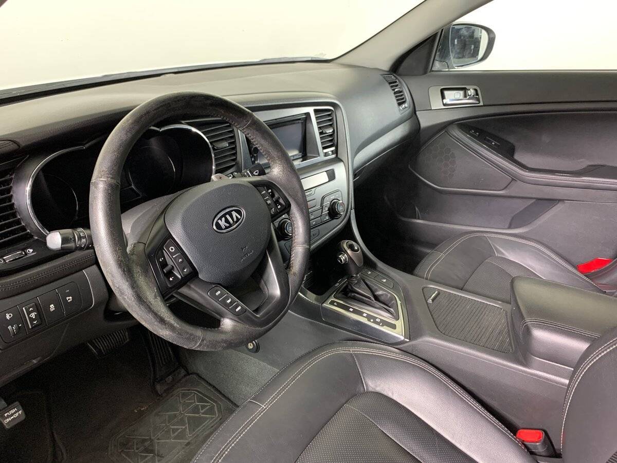 Kia Optima с пробегом — 2011 год. Фото: #10
