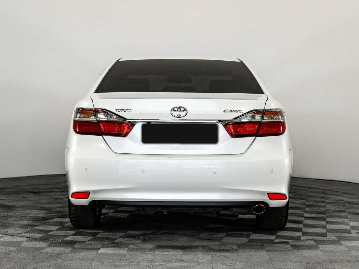Toyota Camry с пробегом — 2015 год. Фото: #4