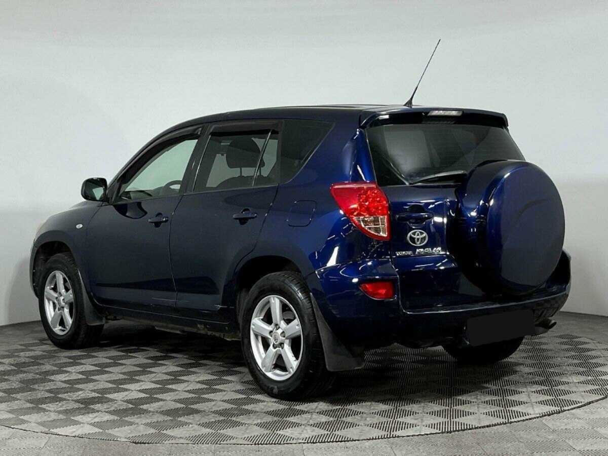 Toyota RAV4 с пробегом — 2006 год. Фото: #5
