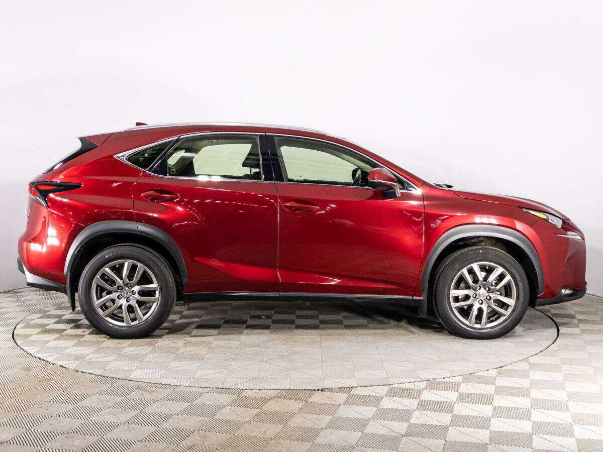 Lexus NX с пробегом — 2015 год. Фото: #3