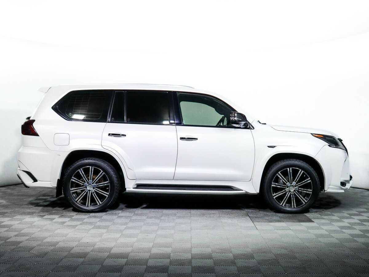 Lexus LX с пробегом — 2016 год. Фото: #3
