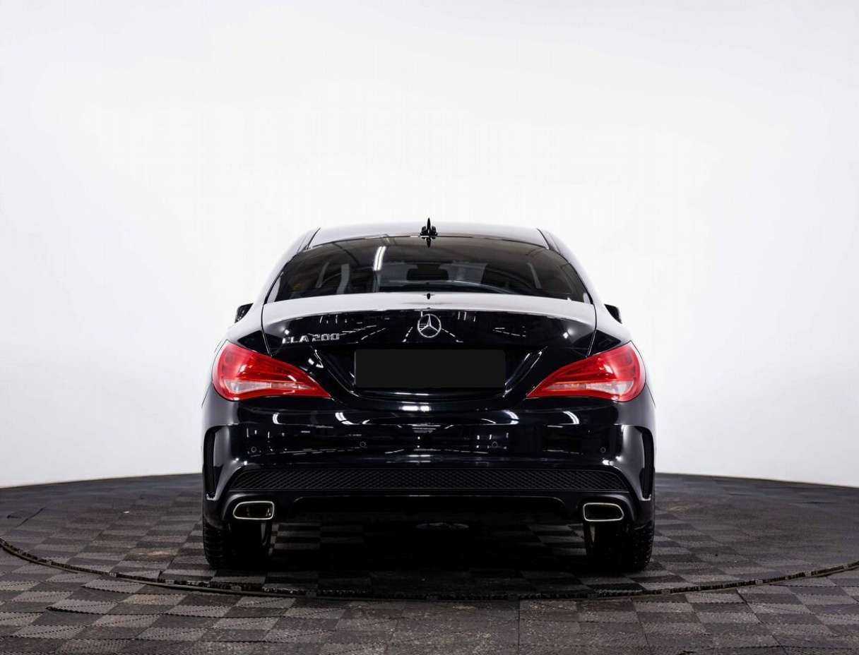 Mercedes-Benz CLA с пробегом — 2013 год. Фото: #4