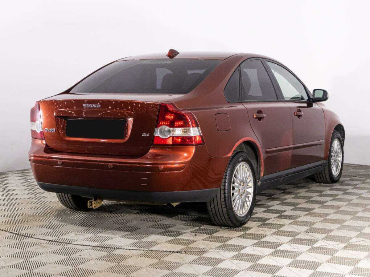 Volvo S40 с пробегом — 2007 год. Фото: #4