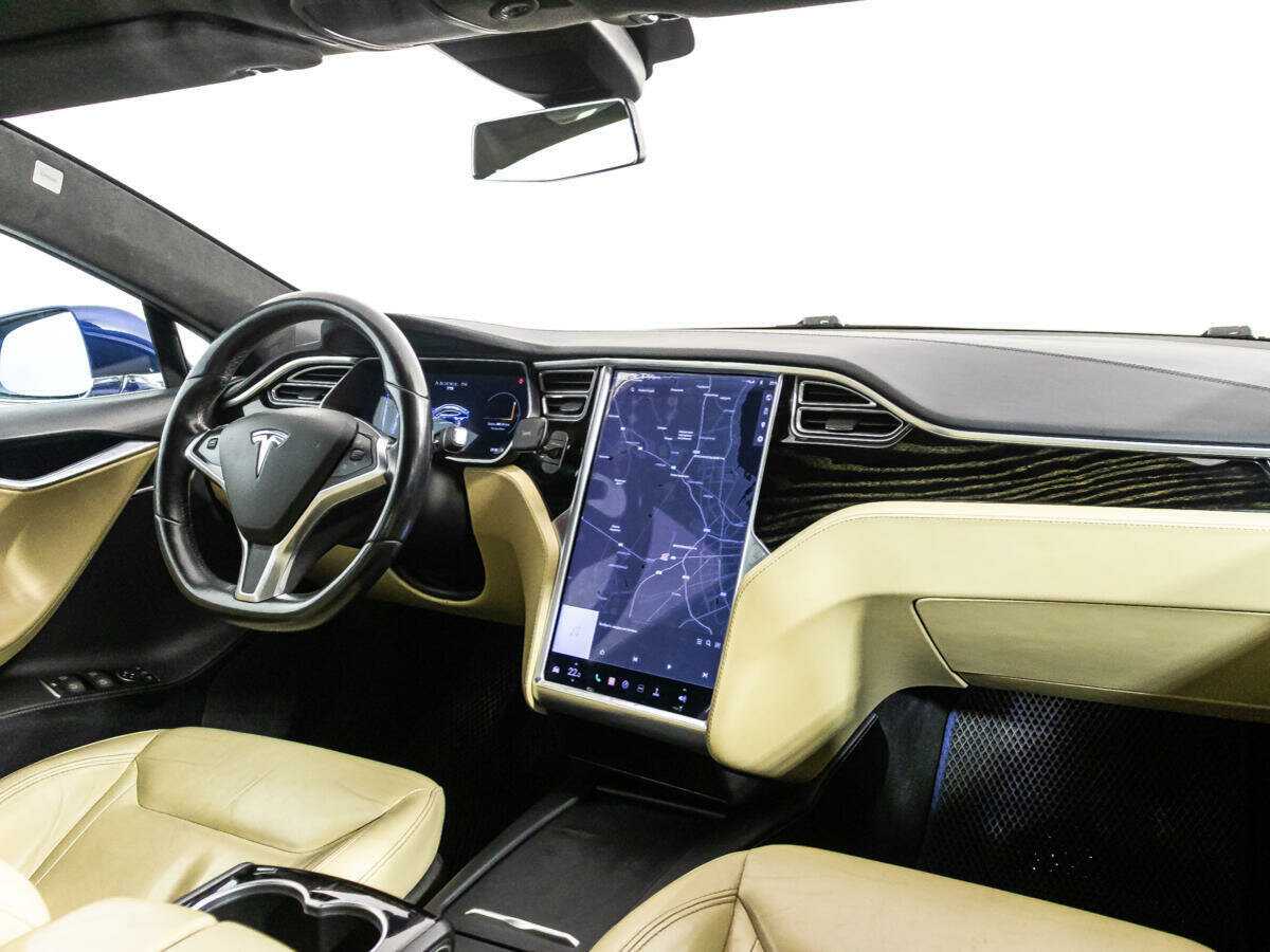 Tesla Model S с пробегом — 2016 год. Фото: #8