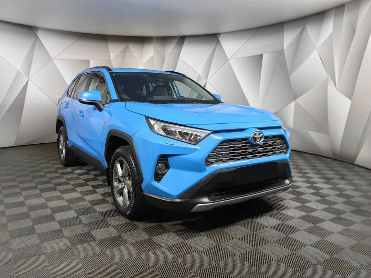 Toyota RAV4 с пробегом — 2021 год. Фото: #2
