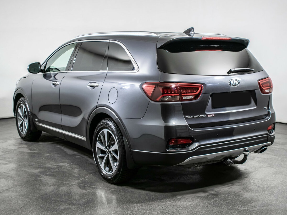 Kia Sorento с пробегом — 2017 год. Фото: #6