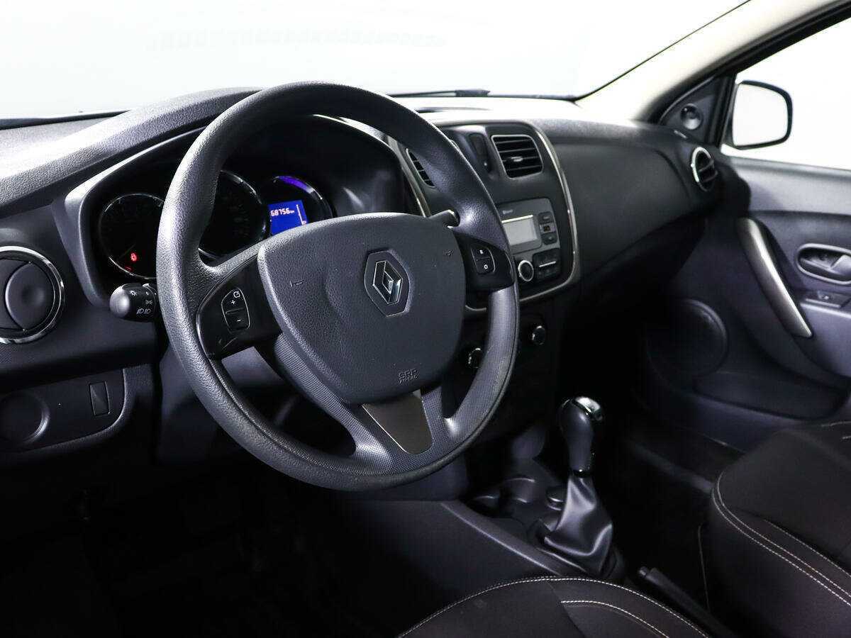 Renault Logan с пробегом — 2017 год. Фото: #13