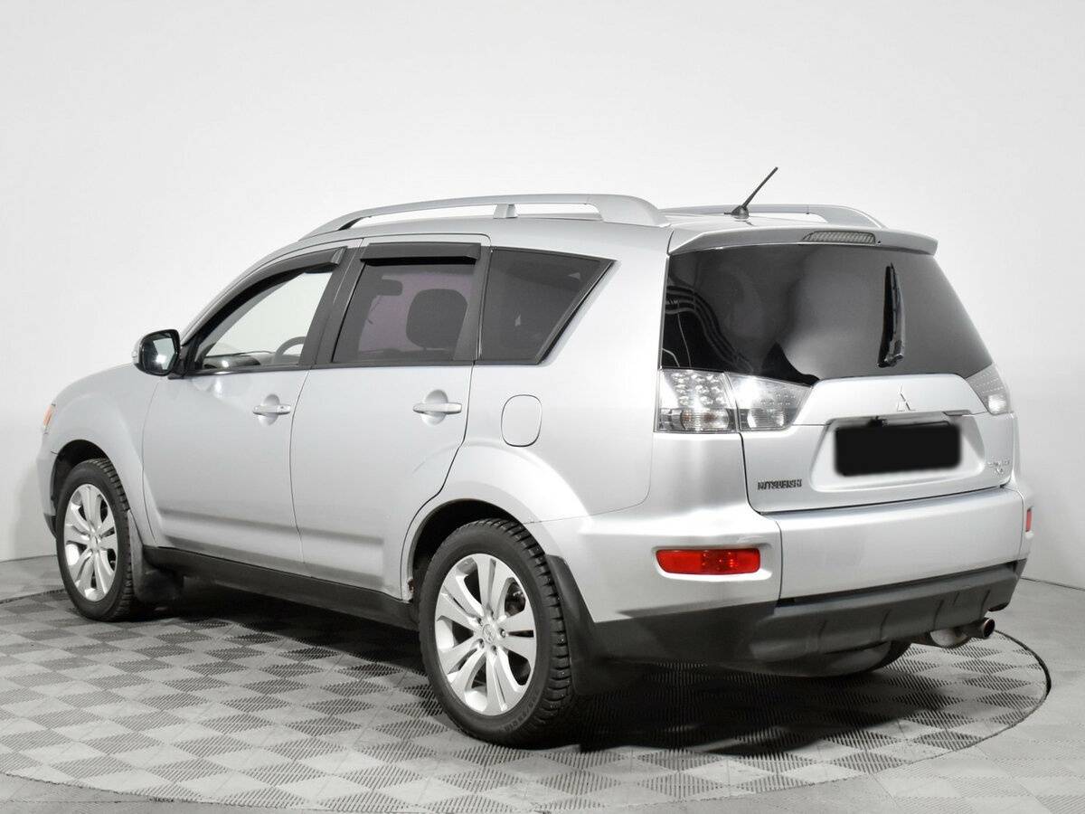 Mitsubishi Outlander с пробегом — 2010 год. Фото: #5