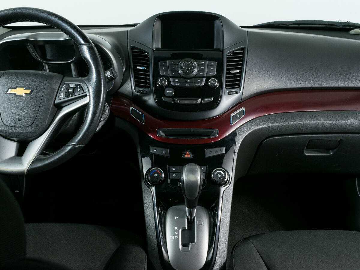 Chevrolet Orlando с пробегом — 2014 год. Фото: #9