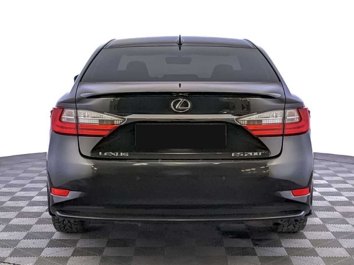Lexus ES с пробегом — 2018 год. Фото: #5