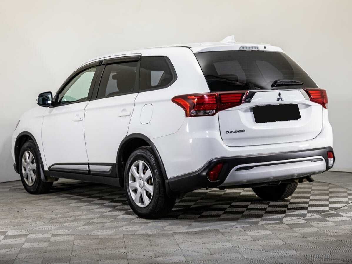 Mitsubishi Outlander с пробегом — 2020 год. Фото: #5