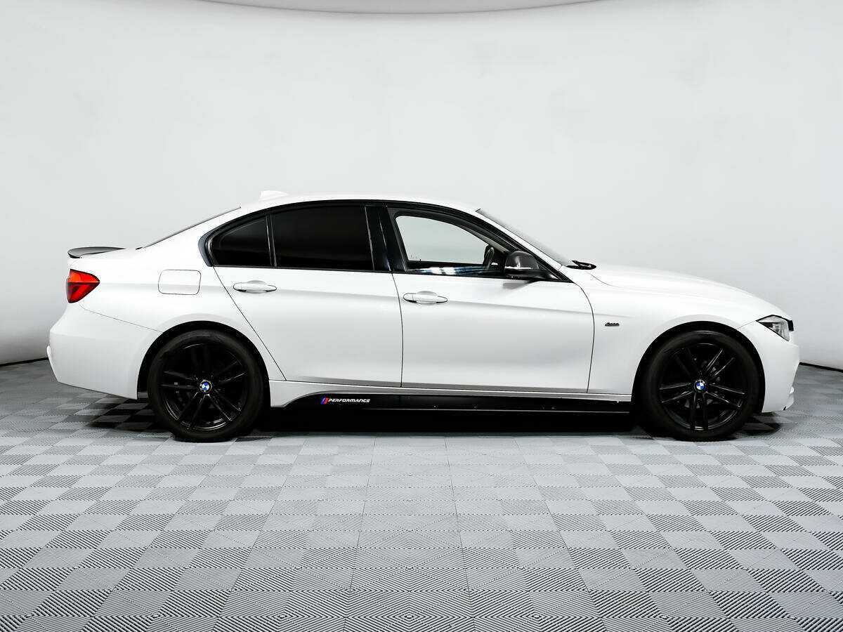 BMW 3 серии с пробегом — 2016 год. Фото: #3