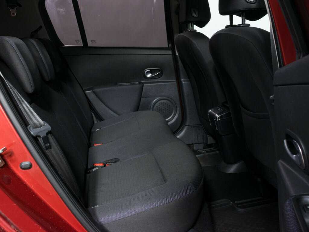 Renault Clio с пробегом — 2007 год. Фото: #10