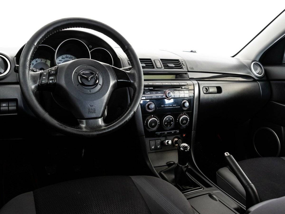 Mazda 3 с пробегом — 2008 год. Фото: #10