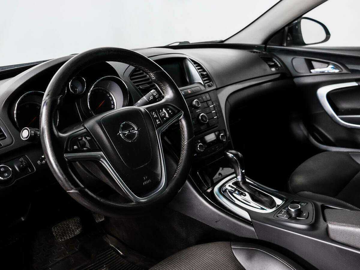 Opel Insignia с пробегом — 2009 год. Фото: #8