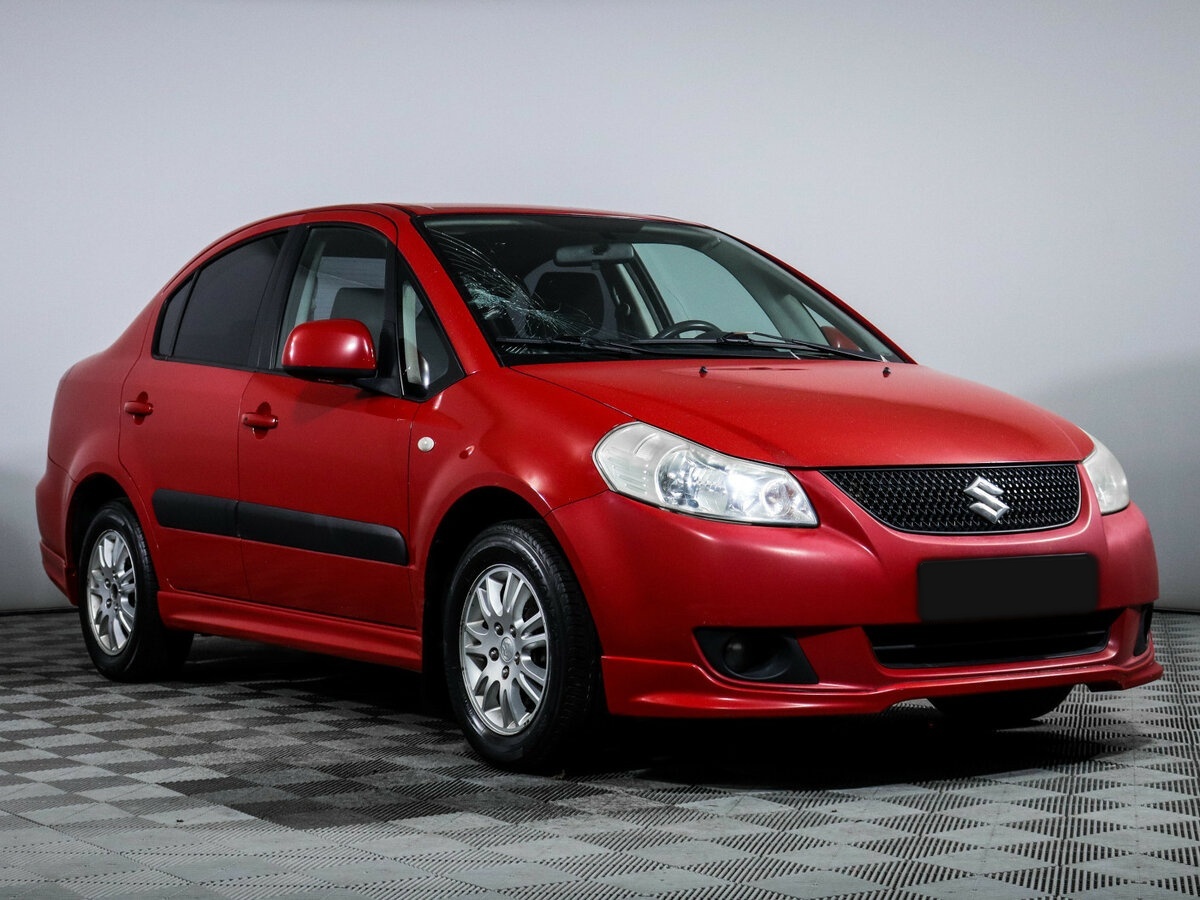Suzuki SX4 с пробегом — 2010 год. Фото: #2