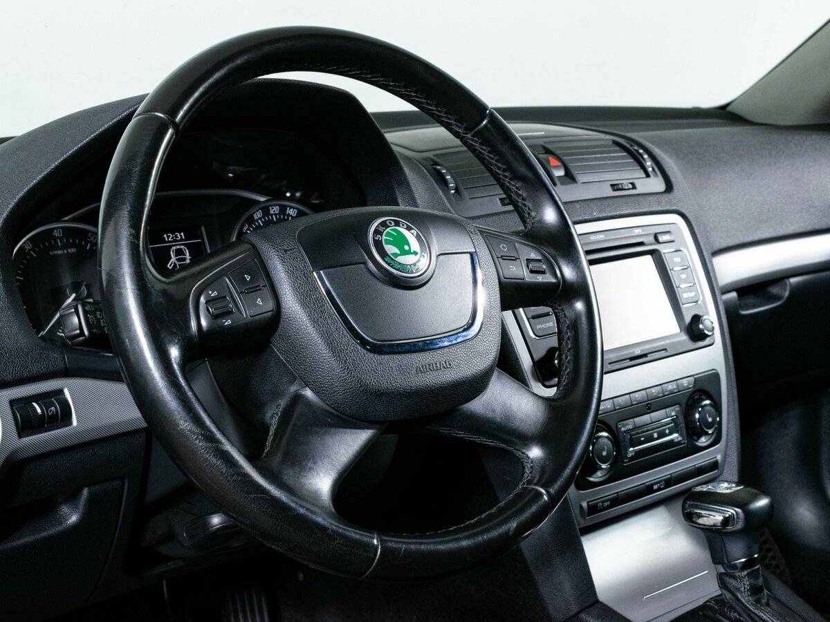 Skoda Octavia с пробегом — 2011 год. Фото: #13