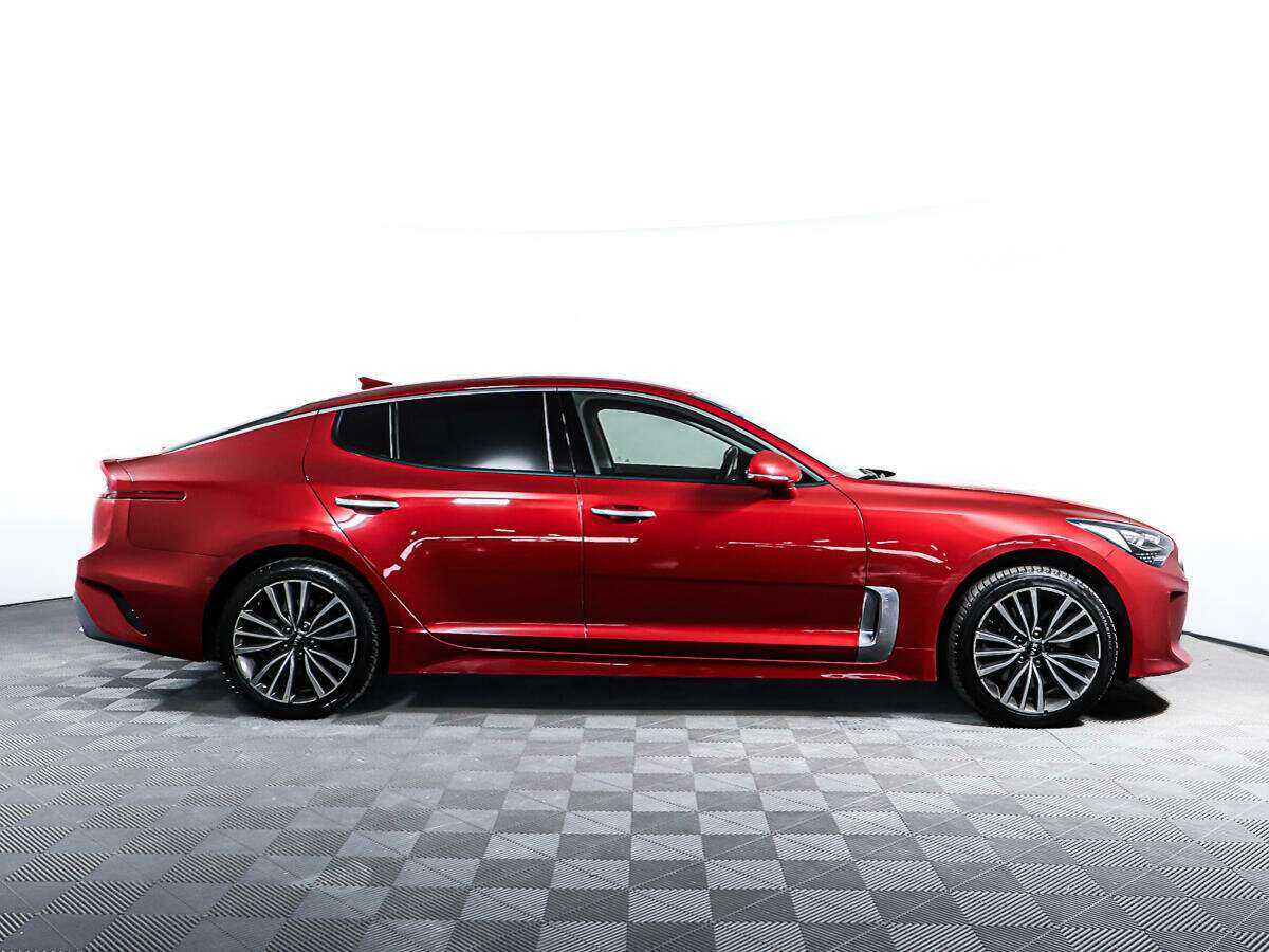 Kia Stinger с пробегом — 2018 год. Фото: #3