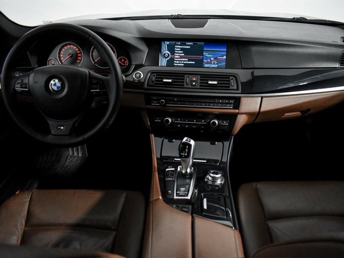 BMW 5 серии с пробегом — 2011 год. Фото: #12
