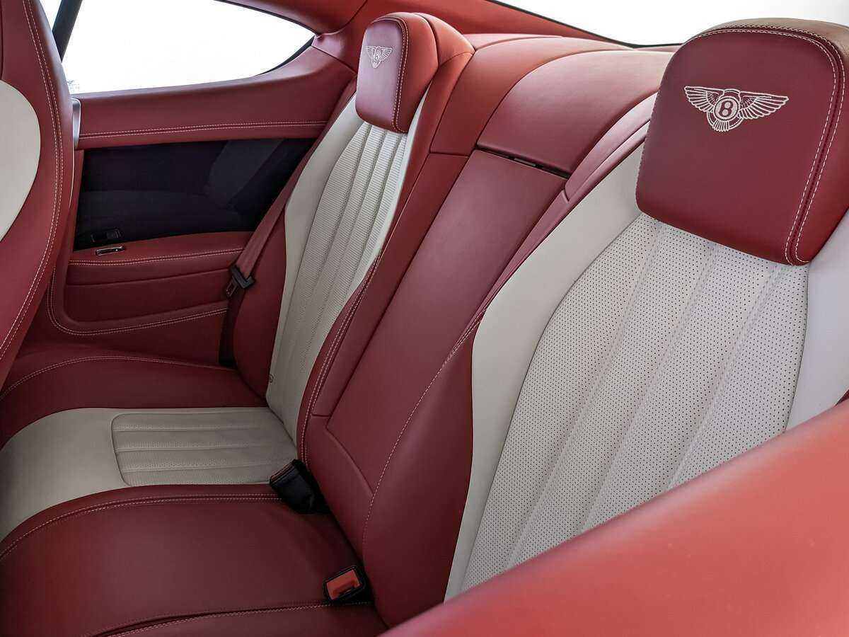 Bentley Continental GT с пробегом — 2012 год. Фото: #13
