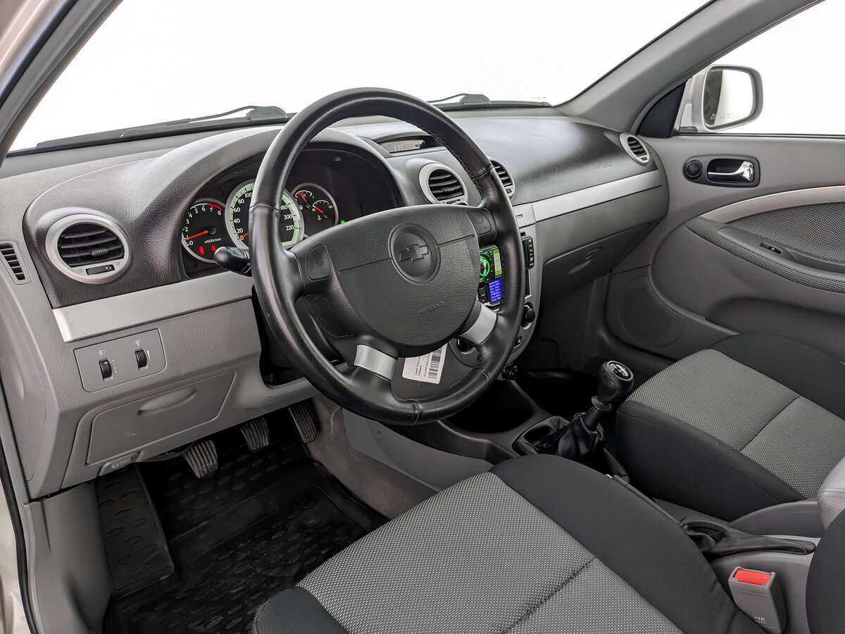 Chevrolet Lacetti с пробегом — 2011 год. Фото: #13