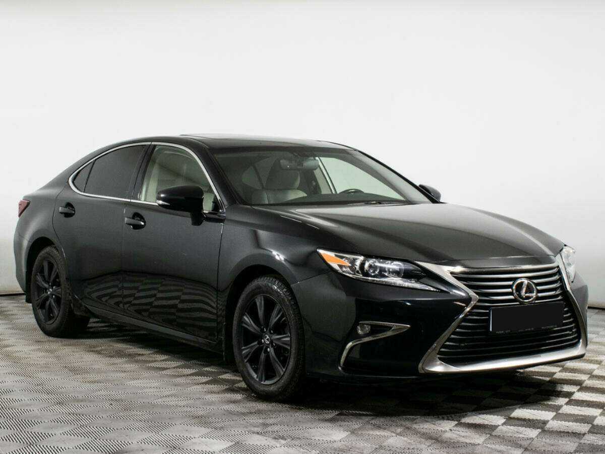 Lexus ES с пробегом — 2017 год. Фото: #2