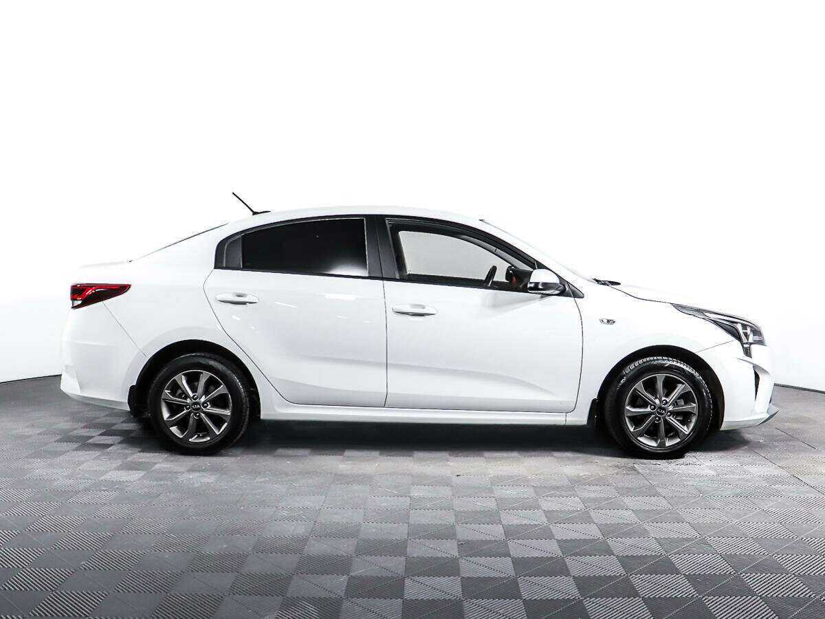 Kia Rio с пробегом — 2021 год. Фото: #3