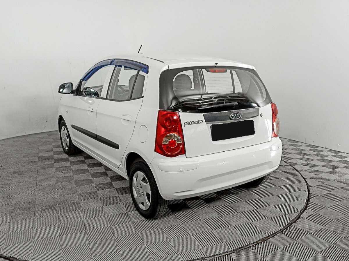 Kia Picanto с пробегом — 2010 год. Фото: #6