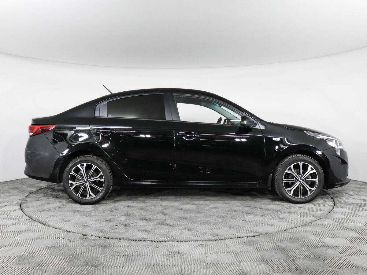 Kia Rio с пробегом — 2021 год. Фото: #3