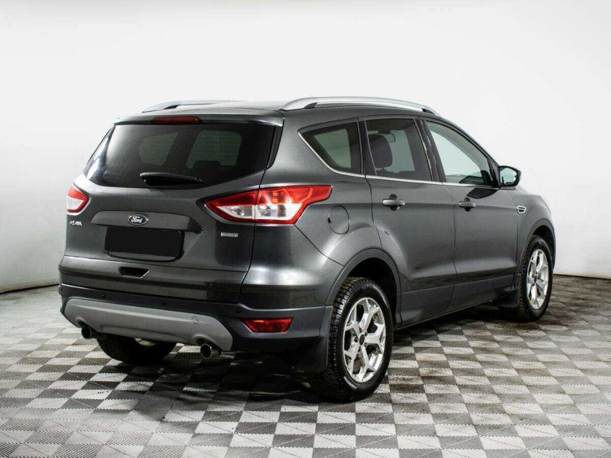 Ford Kuga с пробегом — 2015 год. Фото: #4