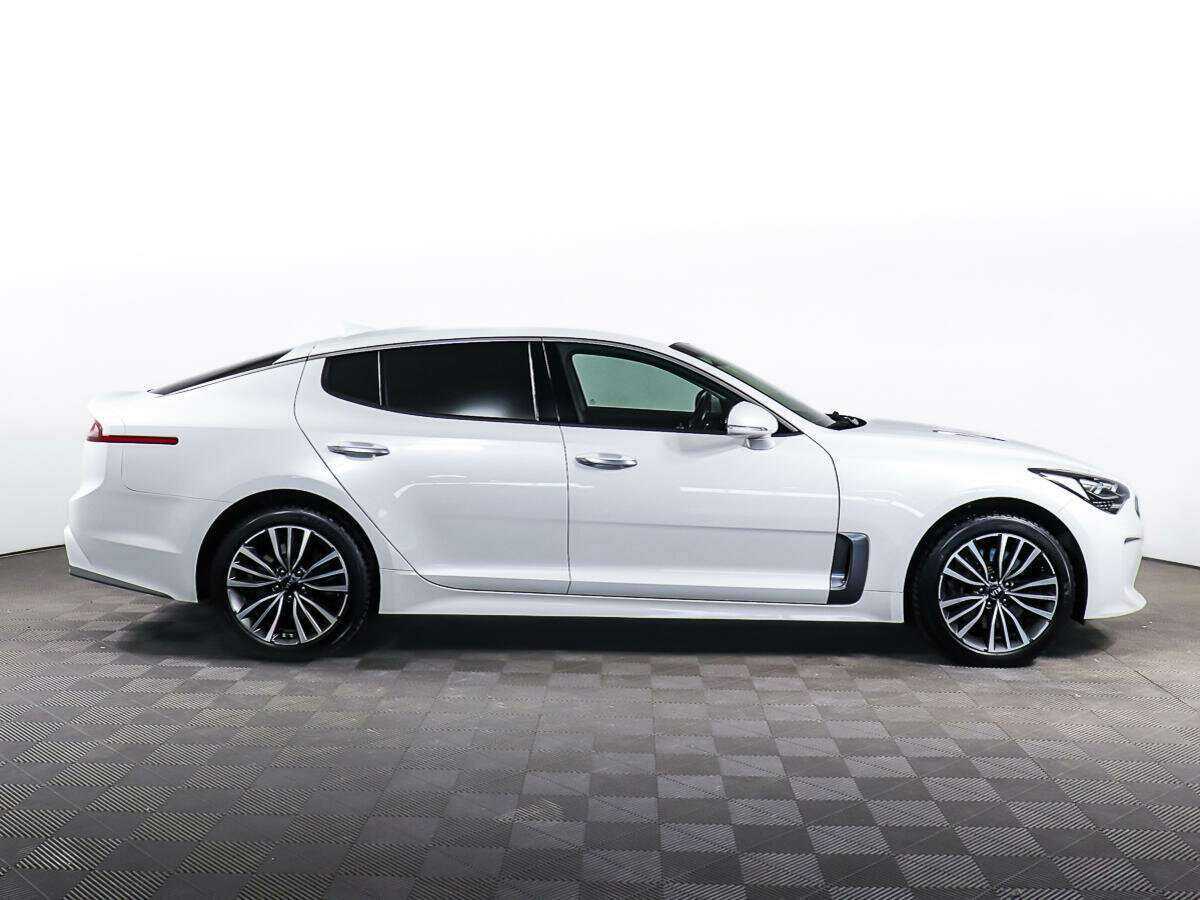Kia Stinger с пробегом — 2019 год. Фото: #3