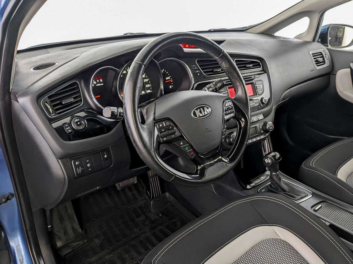 Kia Ceed с пробегом — 2012 год. Фото: #13